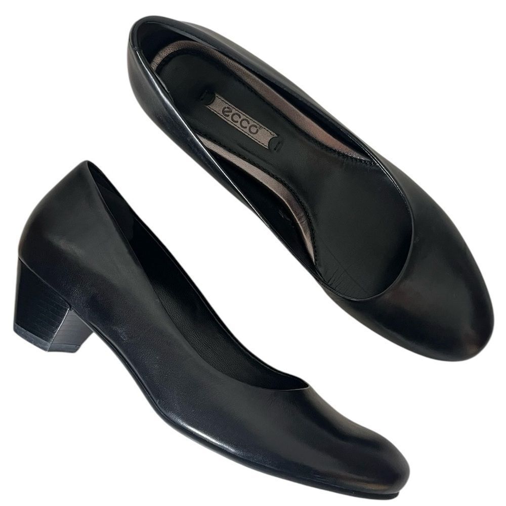 Ecco Classic Dress Pumps Size 38 7 7.5 Black 1.5” High Heels Womens Career Shoes